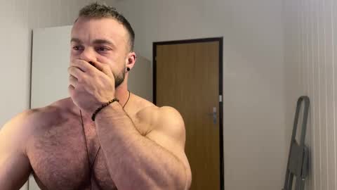 Snapshot of wannaseeyourface chatting on March 2, 6:48 am new online show from March 2, 6:48 am