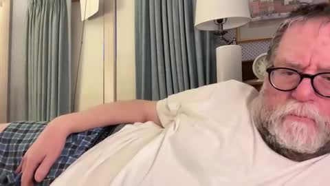 want2bnaked online show from March 1, 11:12 am