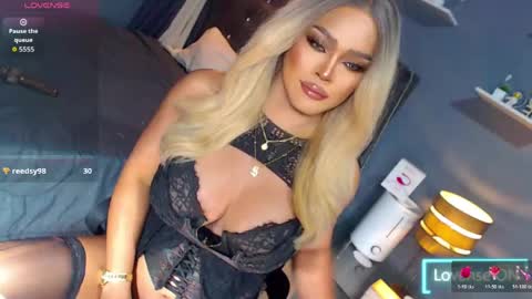 Miss Anna online show from March 19, 9:19 pm