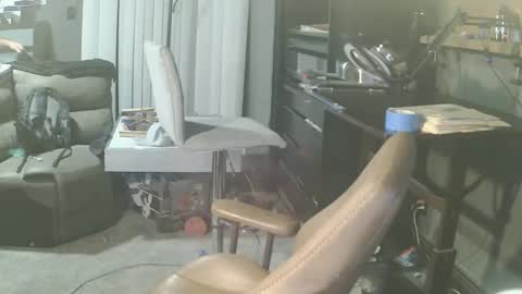 Snapshot of wantitbutyoucanthaveit chatting on December 17, 8:53 am inittogetitin online show from December 17, 8:53 am