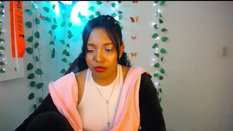 Snapshot of warisgoddes chatting on May 7, 7:03 am EMILY online show from May 7, 7:03 am