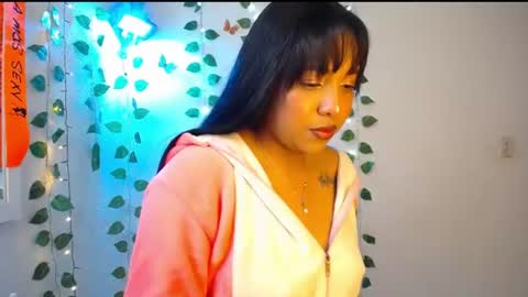 Snapshot of warisgoddes chatting on June 14, 4:25 am EMILY online show from June 14, 4:25 am