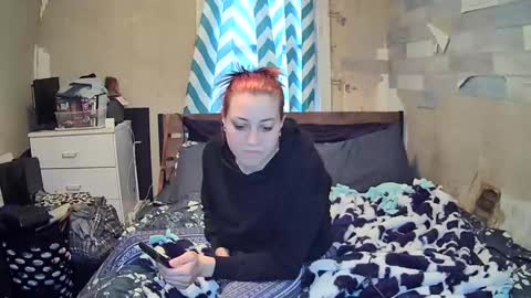 Snapshot of warwhore24 chatting on December 31, 8:02 pm warwhore24 online show from December 31, 8:02 pm