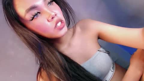 Snapshot of water_lily28 chatting on October 7, 5:59 am Isla Fox online show from October 7, 5:59 am