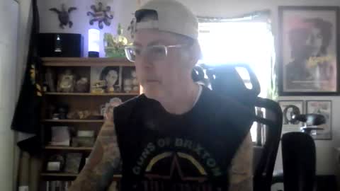 Snapshot of waterfire420 chatting on February 24, 12:19 am waterfire420 online show from February 24, 12:19 am