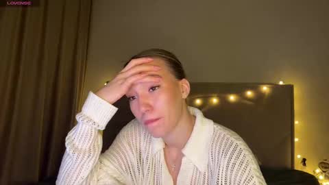 Snapshot of watergirl_ chatting on January 23, 4:41 am Im saving up for a new car help me online show from January 23, 4:41 am