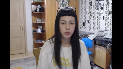 Mina online show from February 6, 1:21 am