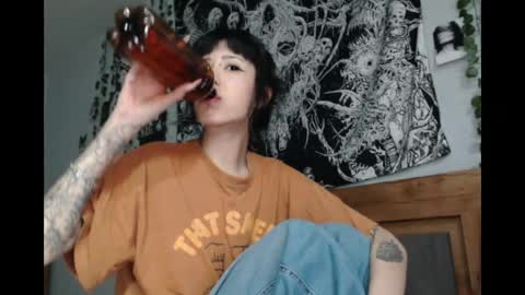 Mina online show from June 1, 6:42 pm