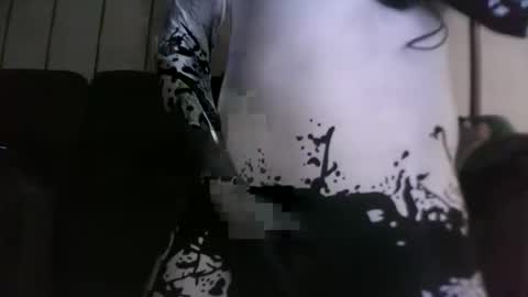 Snapshot of wayne_kin chatting on March 20, 1:49 pm Wayne-kin online show from March 20, 1:49 pm