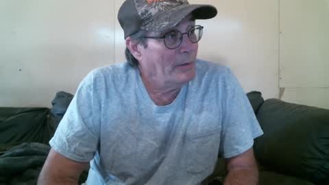 Snapshot of wbfarm chatting on October 1, 6:47 pm WB Farm online show from October 1, 6:47 pm