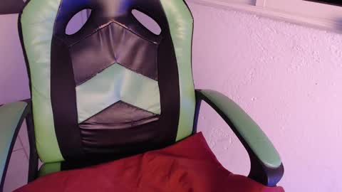 Trixie 3 online show from October 28, 5:04 pm