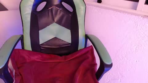 Trixie 3 online show from October 31, 3:02 pm