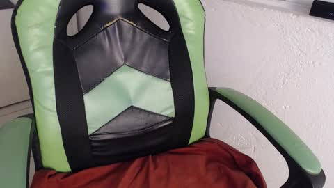 Trixie 3 online show from November 6, 3:02 pm