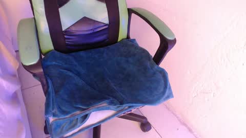 Trixie 3 online show from November 11, 3:12 pm