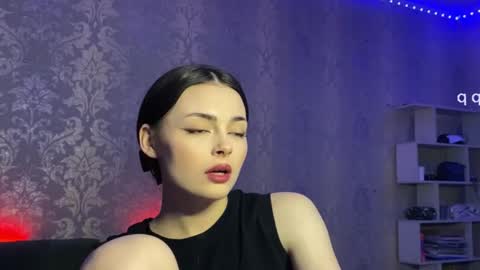 Alice online show from February 14, 6:04 pm