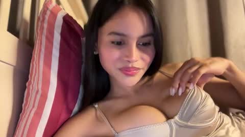 Maggie online show from December 16, 5:18 pm