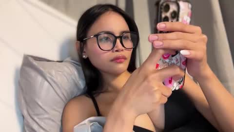 Maggie online show from May 5, 4:37 pm