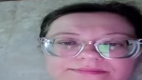 Snapshot of webgirl2 chatting on June 14, 11:23 am Marina online show from June 14, 11:23 am