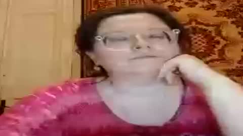 Snapshot of webgirl2 chatting on June 16, 7:05 pm Marina online show from June 16, 7:05 pm
