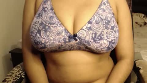 mina online show from February 22, 2:26 pm