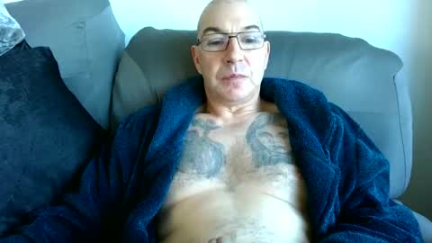 wechatistrokeurub online show from October 17, 9:12 am