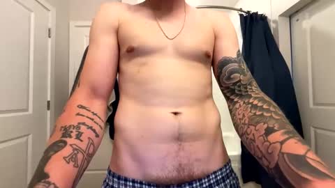 Snapshot of weeklymarz97 chatting on October 26, 7:09 pm weeklymarz97 online show from October 26, 7:09 pm