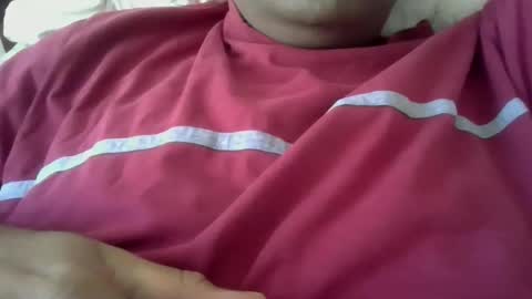 Snapshot of wefjkasdhfsn chatting on October 23, 4:39 pm Your Toy Joy Boy online show from October 23, 4:39 pm