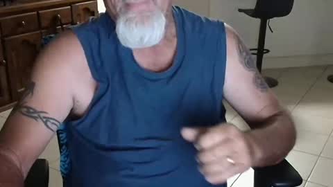 Snapshot of wellhelloo chatting on February 20, 6:41 pm Wellhelloo online show from February 20, 6:41 pm