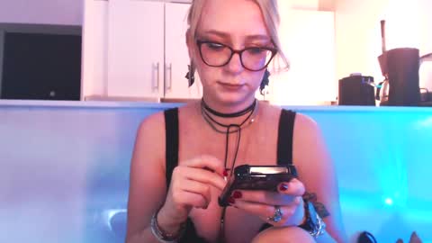 Snapshot of welliza chatting on May 20, 2:18 am Liza online show from May 20, 2:18 am