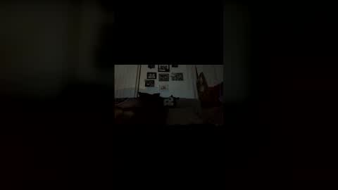 Snapshot of weloveyouej chatting on February 21, 9:10 am Eduardo online show from February 21, 9:10 am