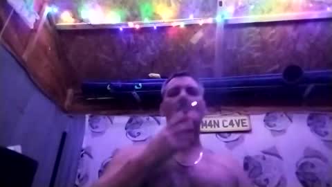 Snapshot of welshdragon37 chatting on December 17, 5:41 pm Welshdragon37 online show from December 17, 5:41 pm