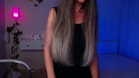 Wendi Foster online show from October 24, 7:10 pm