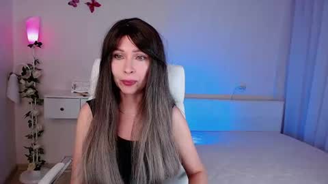 Wendi Foster online show from June 26, 6:56 pm