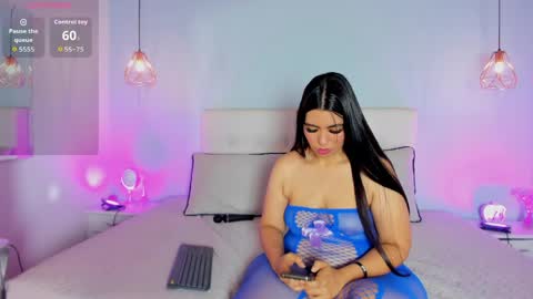 Wendolyn online show from May 25, 2:45 pm