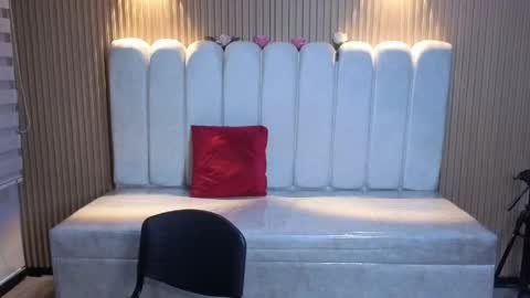 Snapshot of wendy_1_ chatting on June 8, 9:59 pm wendy_1_ online show from June 8, 9:59 pm