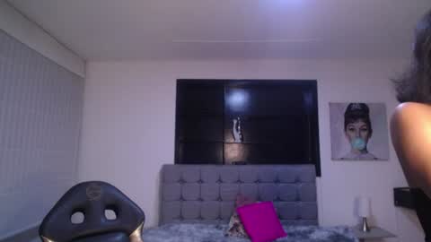 Snapshot of wendy_1_ chatting on June 15, 2:25 am wendy_1_ online show from June 15, 2:25 am