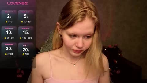 Snapshot of wendy_228 chatting on November 14, 12:53 am Wendy online show from November 14, 12:53 am