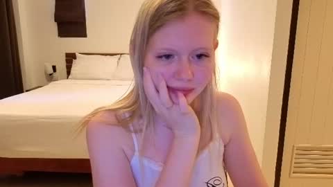 Wendy online show from June 27, 3:55 am