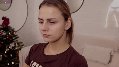 Im Wendy online show from December 13, 9:31 pm