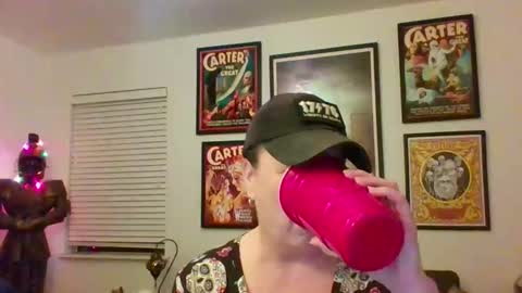 WendyCU online show from December 5, 4:54 am