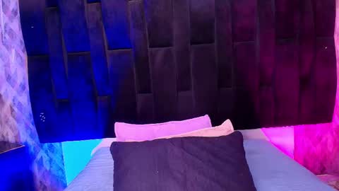 WEN SHENG online show from September 28, 7:19 pm