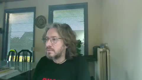 Snapshot of wesh_wesh chatting on December 5, 8:34 am wesh wesh online show from December 5, 8:34 am