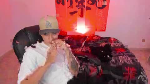 Wesley Boy online show from April 28, 7:08 pm