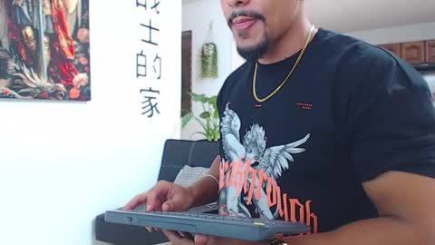 Wesley Rogger online show from February 24, 9:57 pm