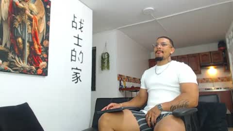 Snapshot of wesleyrogger chatting on July 24, 10:19 pm Wesley Rogger online show from July 24, 10:19 pm
