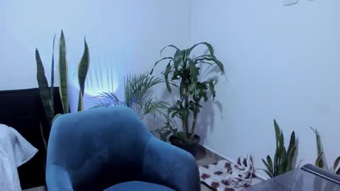 Snapshot of west_ta chatting on September 22, 11:01 am tatty online show from September 22, 11:01 am