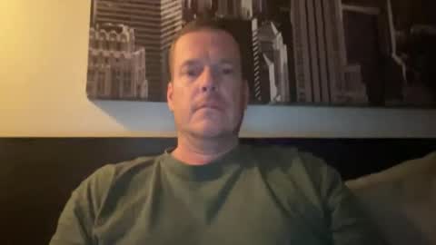 Snapshot of westcoastguy213 chatting on November 4, 1:05 am westcoastguy213 online show from November 4, 1:05 am
