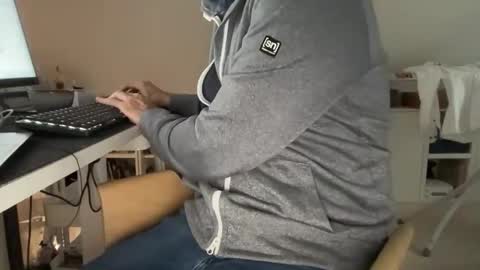 Snapshot of wet_adidasboy chatting on November 25, 7:41 am wet_adidasboy online show from November 25, 7:41 am