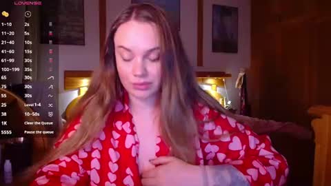 Lana online show from July 1, 8:52 pm