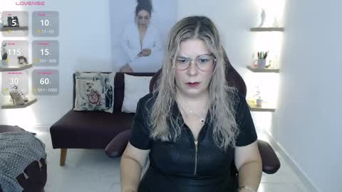 Diva online show from June 7, 5:38 pm